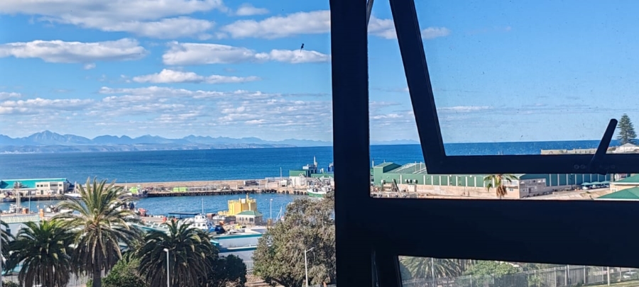 3 Bedroom Property for Sale in Mossel Bay Central Western Cape